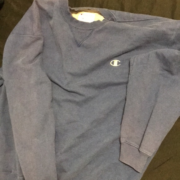 Vintage Champion Sweater - Picture 3 of 3